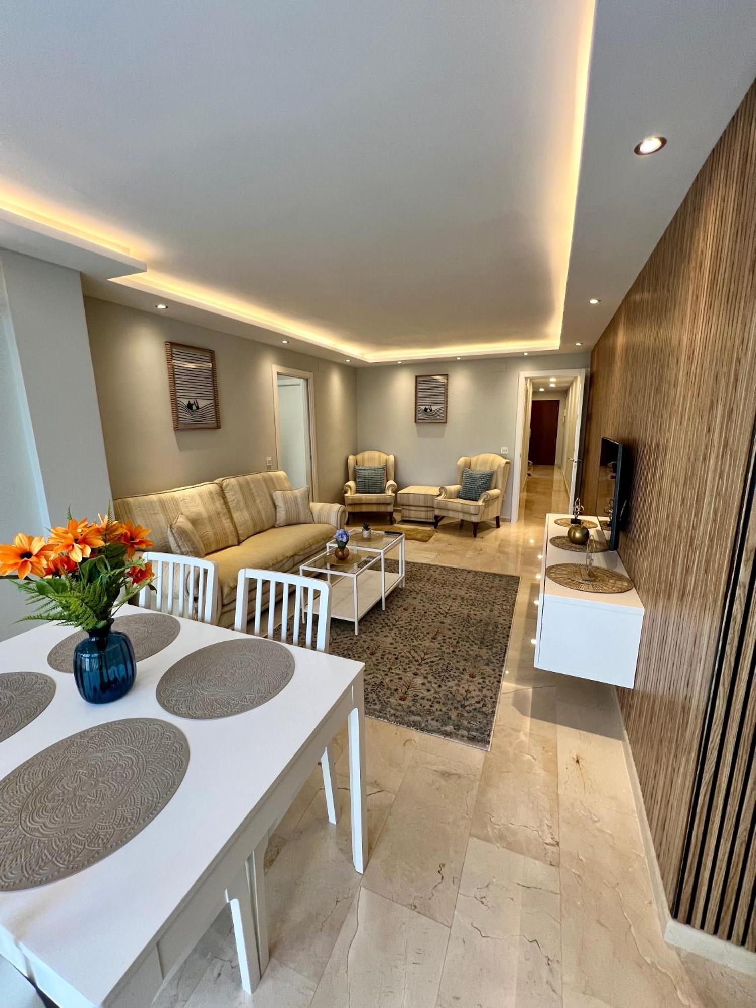 Apartamentos Prestige Suites Malaga IV מראה חיצוני תמונה