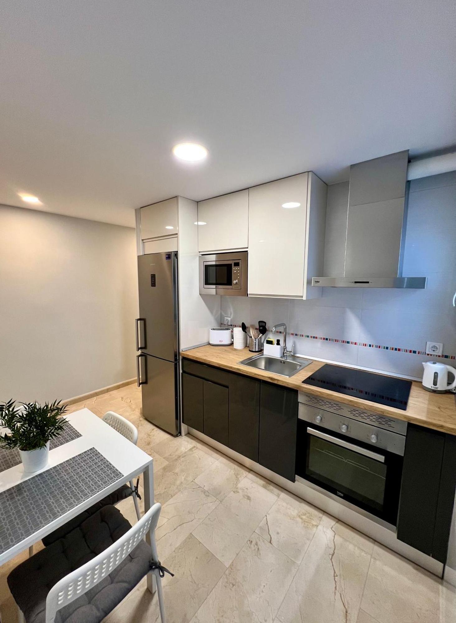 Apartamentos Prestige Suites Malaga IV מראה חיצוני תמונה