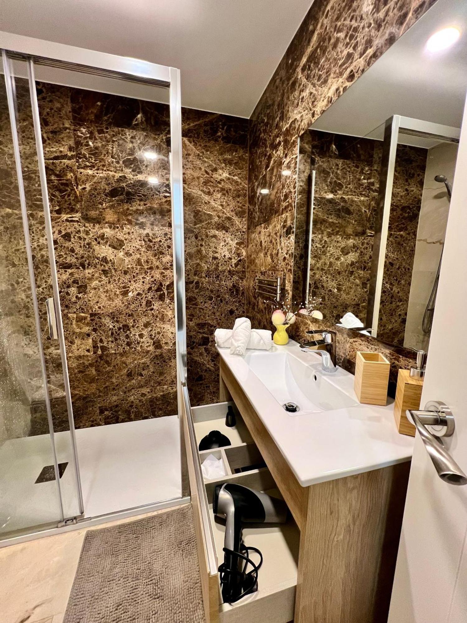 Apartamentos Prestige Suites Malaga IV מראה חיצוני תמונה