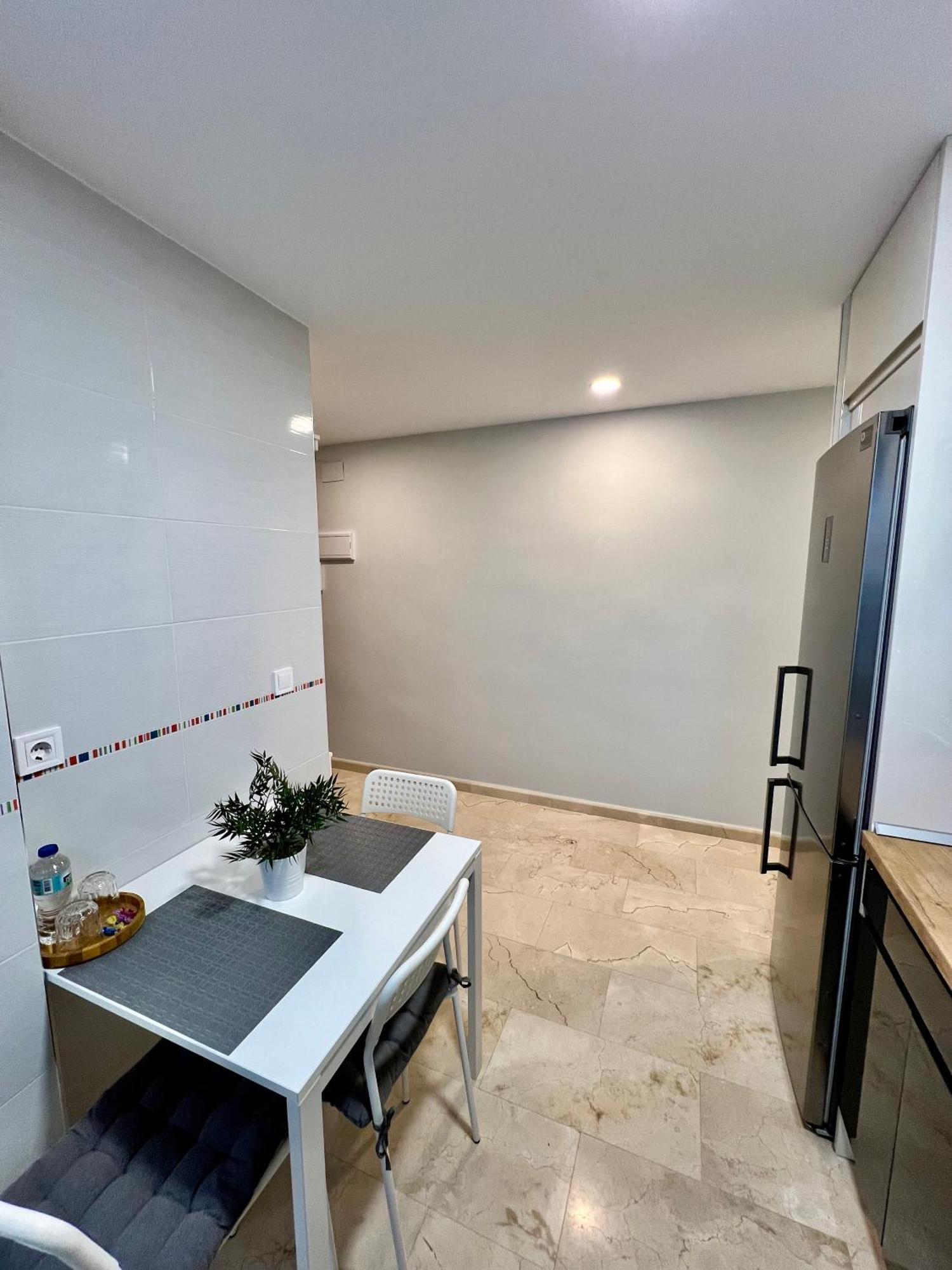 Apartamentos Prestige Suites Malaga IV מראה חיצוני תמונה