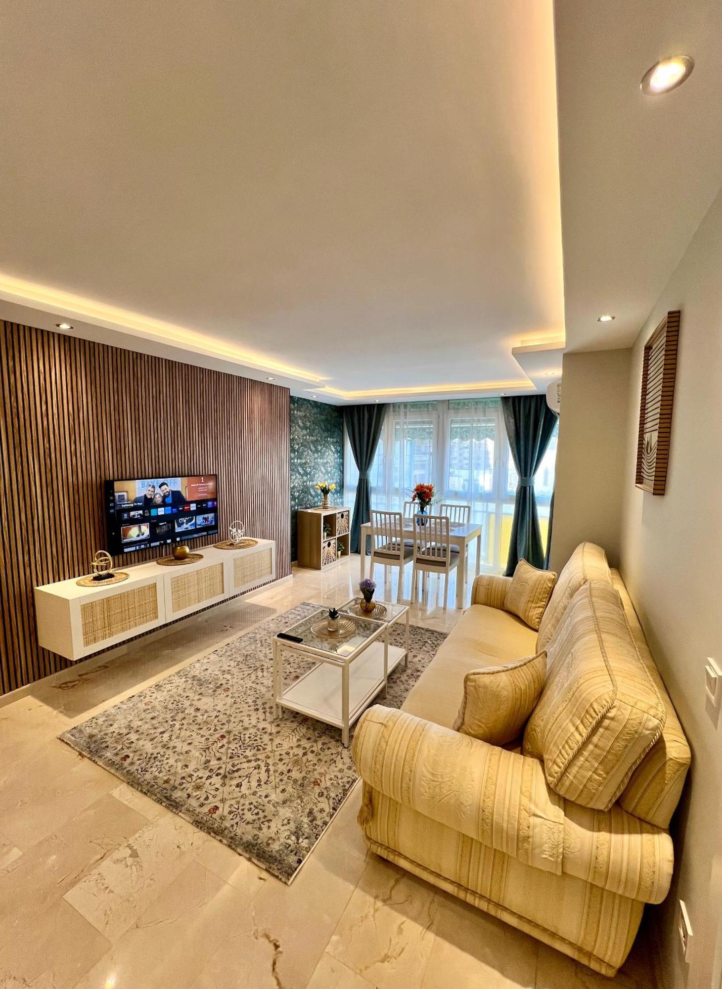 Apartamentos Prestige Suites Malaga IV מראה חיצוני תמונה
